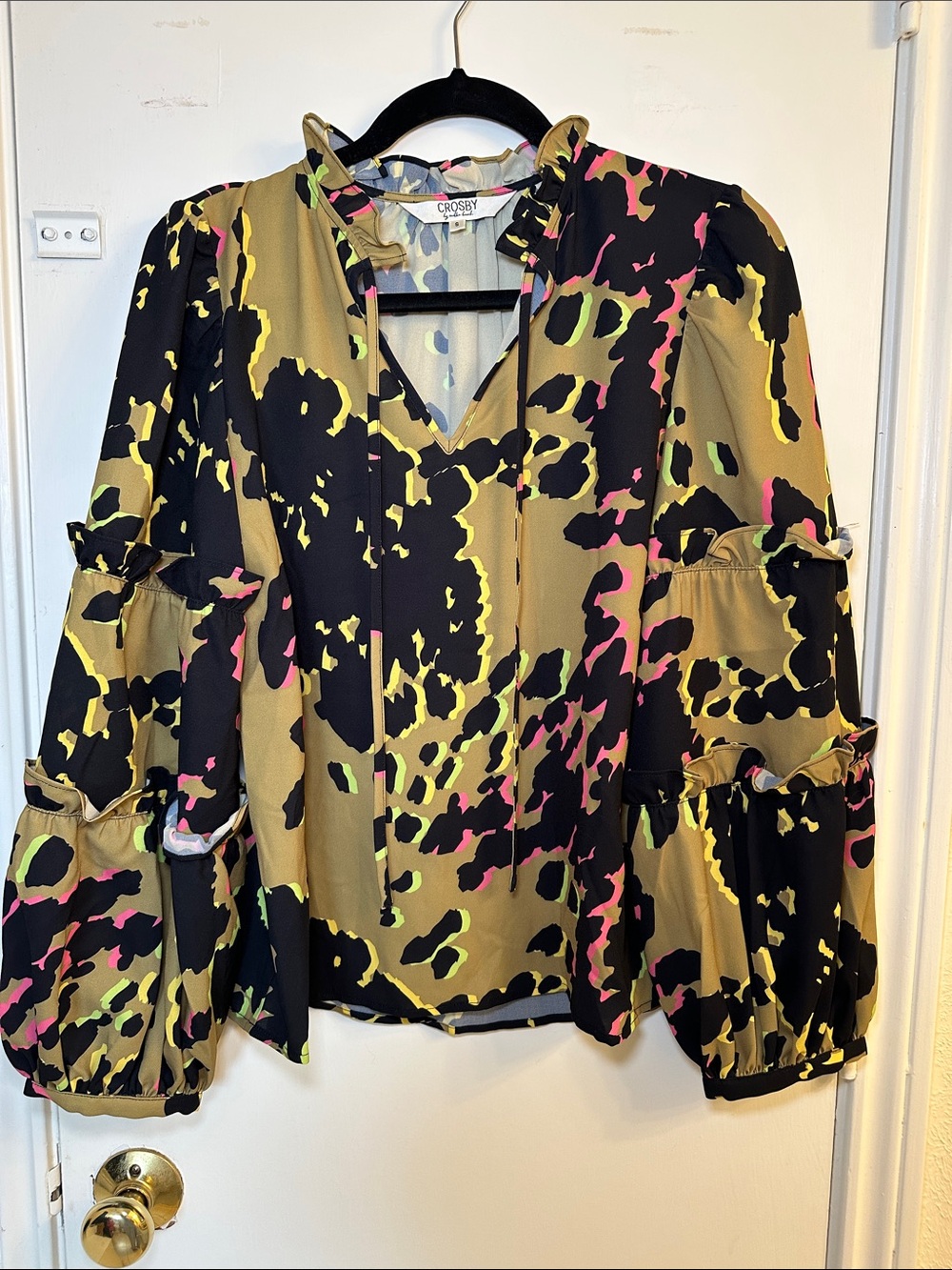 CROSBY by Mollie Burch Olive Black Pink Print Ruffle-Neck Blouse